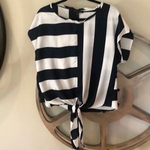 Banana Republic Tie front top